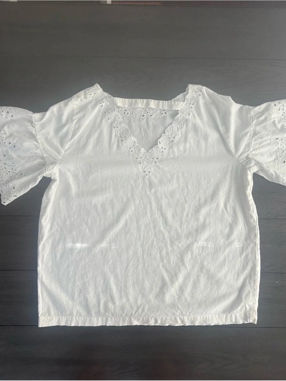 LOFT Women’s White Eyelet Puff Sleeve Top Size Large